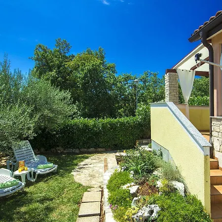 Holiday home Spacious Holiday In With Swimming Pool *